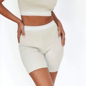 NWT Lounge brand Soft Chic Ribbed Shorts, Size Small
